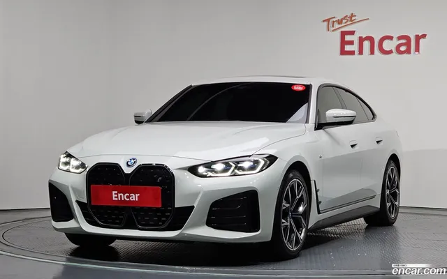 BMW i4 eDrive40 M — миниатюра 1