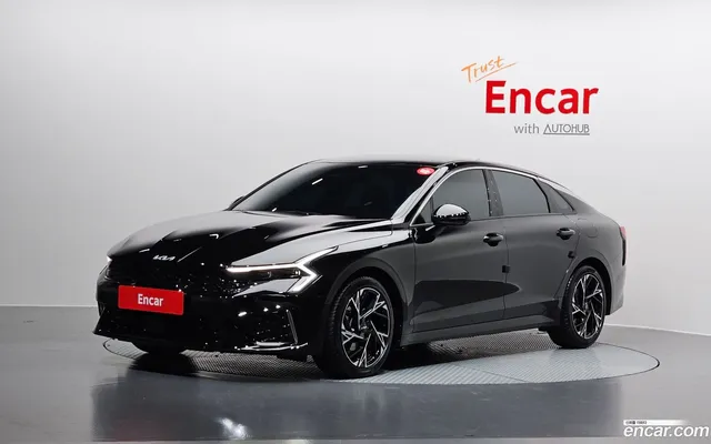 Kia K5 3 2.0 — миниатюра 1