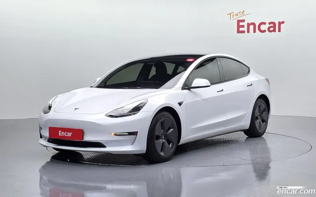Tesla Model 3 AWD — миниатюра 1