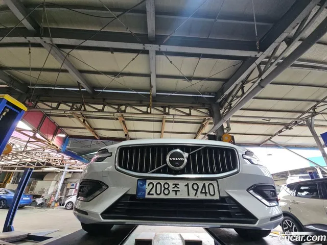 Volvo S60 3 B5 — миниатюра 1