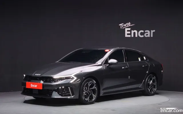 Kia K5 3 2.0 — миниатюра 1