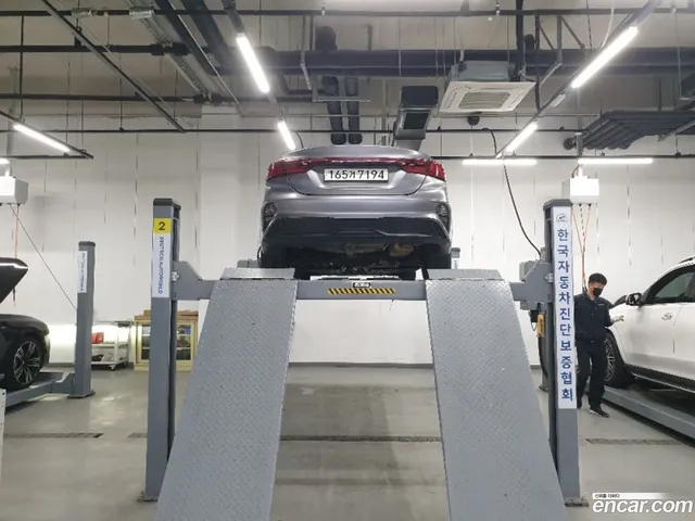 Kia K3 1.6 — миниатюра 1