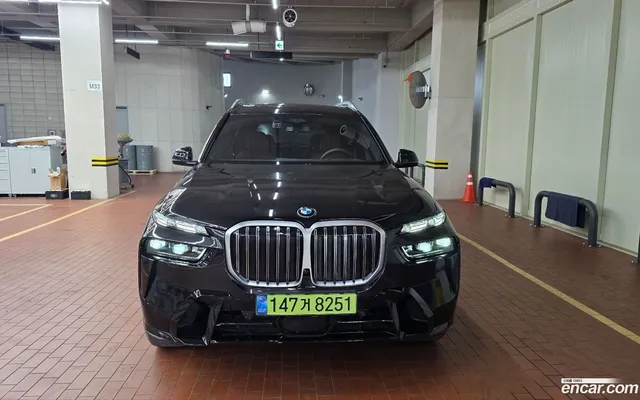 BMW X7 (G07) xDrive 40i M 6 — миниатюра 1