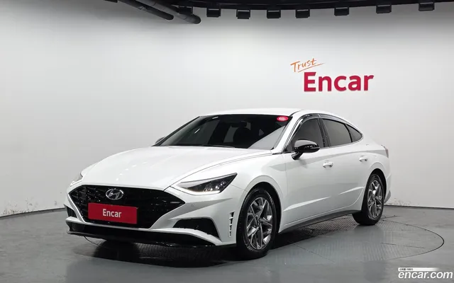 Hyundai Sonata (DN8) 1.6 — миниатюра 1