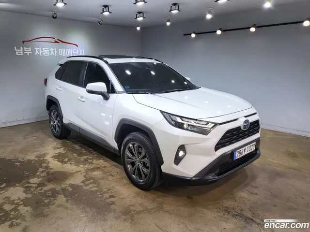 Toyota RAV4 5 2.5 2WD XLE — миниатюра 1
