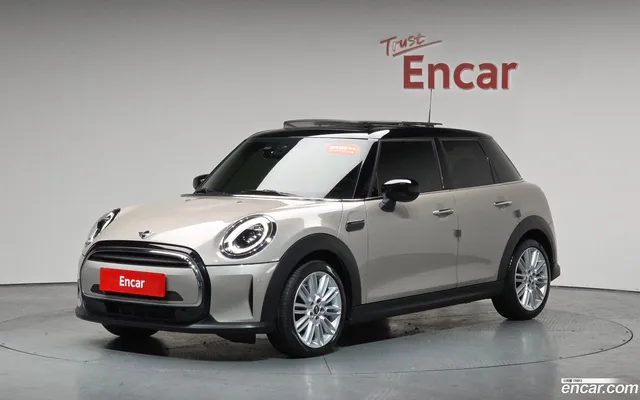 MINI Cooper 5 — миниатюра 1