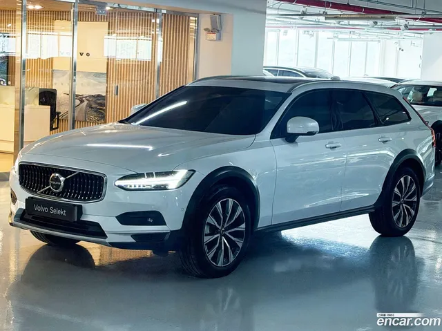 Volvo V90 B5 AWD — миниатюра 1