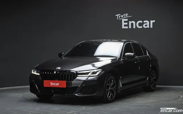 BMW 5 Series (G30) 530i xDrive M — миниатюра 1