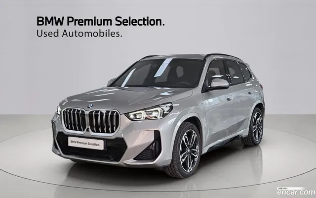 BMW X1 (U11) xDrive 20i M — миниатюра 1