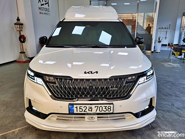 Kia Carnival 9 () — миниатюра 1