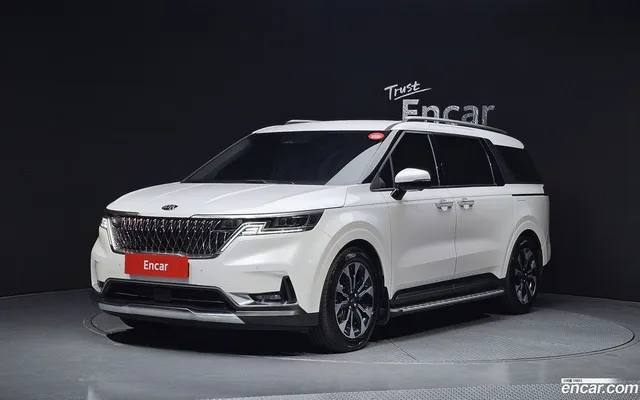 Kia Carnival 7 — миниатюра 1