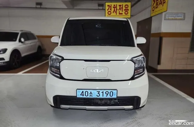 Kia EV — миниатюра 1