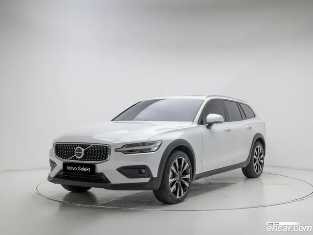 Volvo V60 2 B5 AWD — миниатюра 1