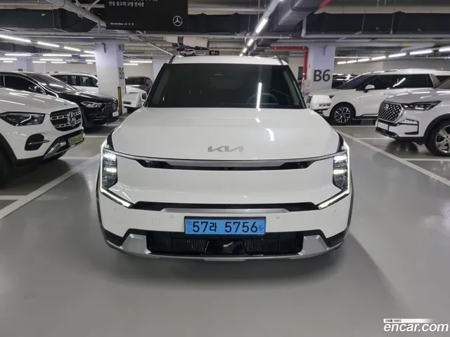 Kia EV9 4WD — миниатюра 1