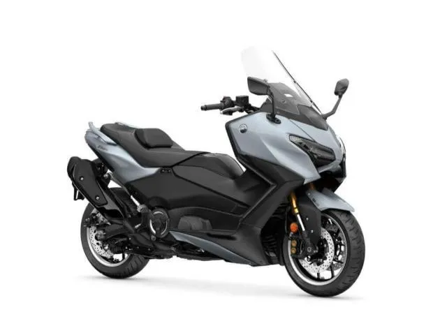 Yamaha TMAX560 TECH MAX 26