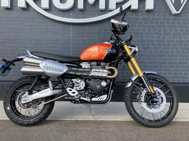 TRIUMPH 1200XE