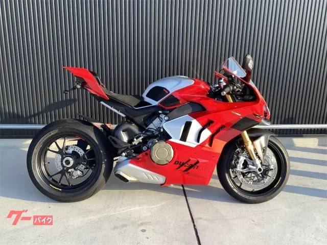 DUCATI V4 R — миниатюра 1