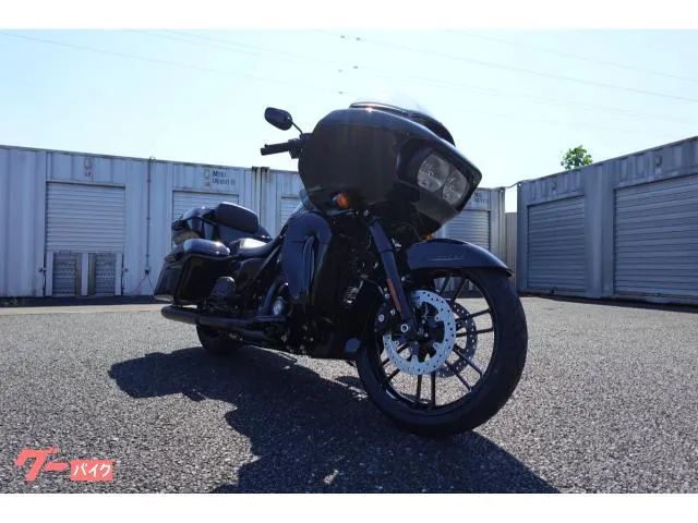 HARLEY-DAVIDSON FLTRK