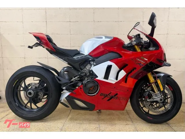 DUCATI V4 R — миниатюра 1