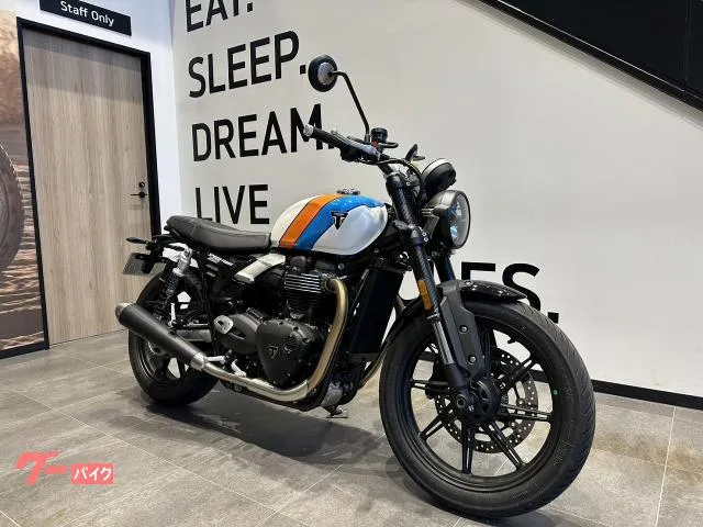 TRIUMPH 900 — миниатюра 1