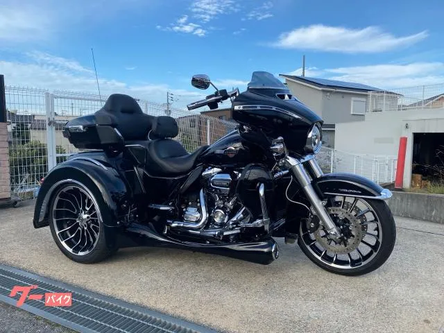 HARLEY-DAVIDSON FLHTCUTG