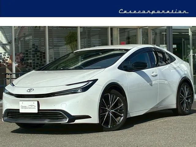 Toyota PRIUS Z — миниатюра 1