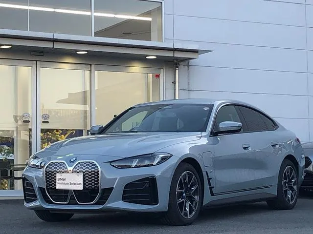 BMW i4 E DRIVE 40 M SPORT — миниатюра 1