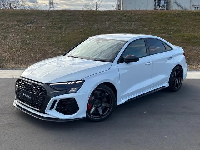 Audi RS3 BASE GRADE — миниатюра 1