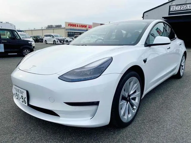Tesla MODEL 3 — миниатюра 1
