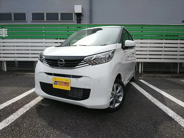 Nissan DAYZ X — миниатюра 1