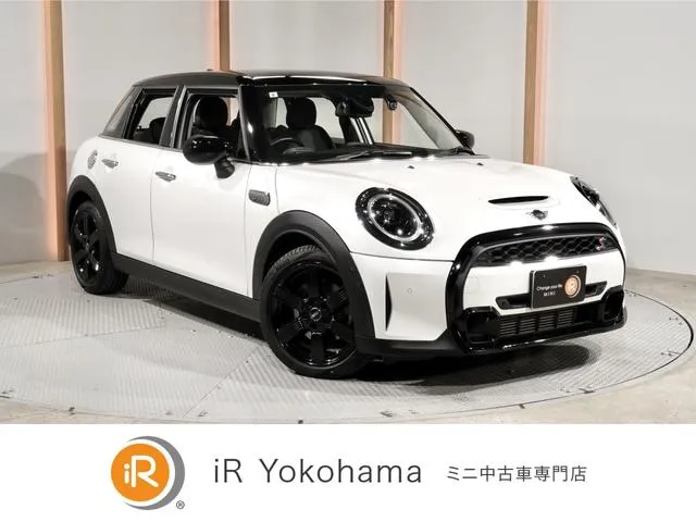 MINI MINI COOPER SD PREMIUM PLUS PACKAGE CLASSIC TRIM — миниатюра 1