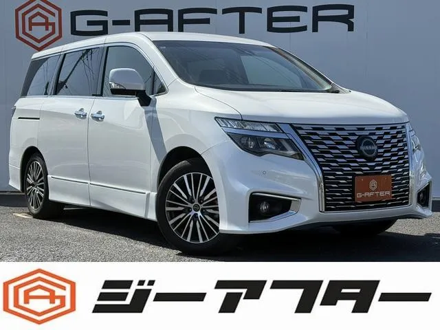 Nissan ELGRAND 250HIGHWAY STAR S — миниатюра 1