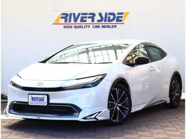 Toyota PRIUS Z — миниатюра 1