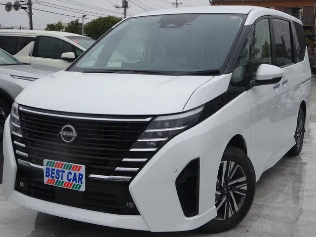 Nissan SERENA HIGHWAY STAR V — миниатюра 1