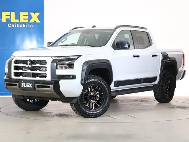 Mitsubishi TRITON GSR — миниатюра 1