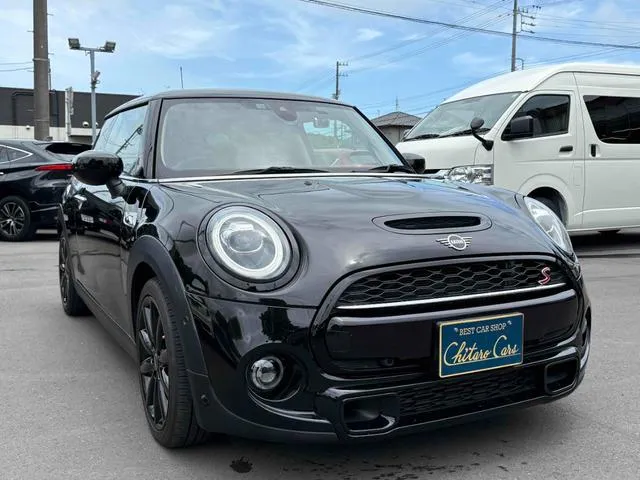 MINI MINI COOPER SD — миниатюра 1