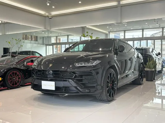Lamborghini URUS BASE GRADE — миниатюра 1