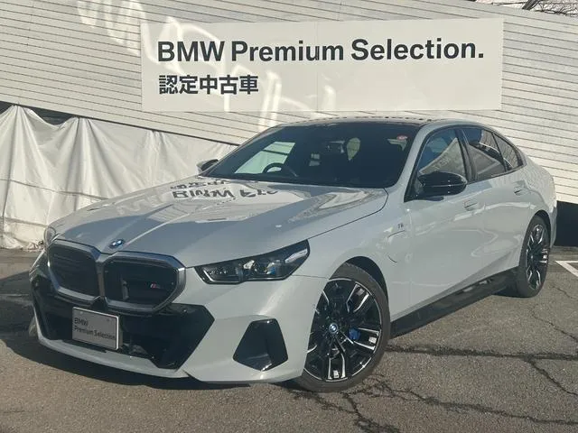 BMW i5 M60 X DRIVE — миниатюра 1