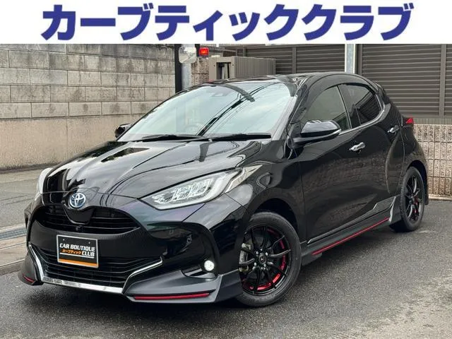 Toyota YARIS HYBRID Z — миниатюра 1