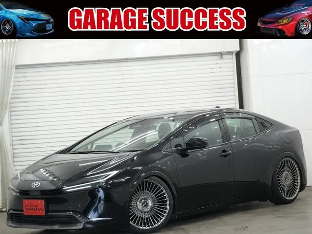 Toyota PRIUS Z — миниатюра 1