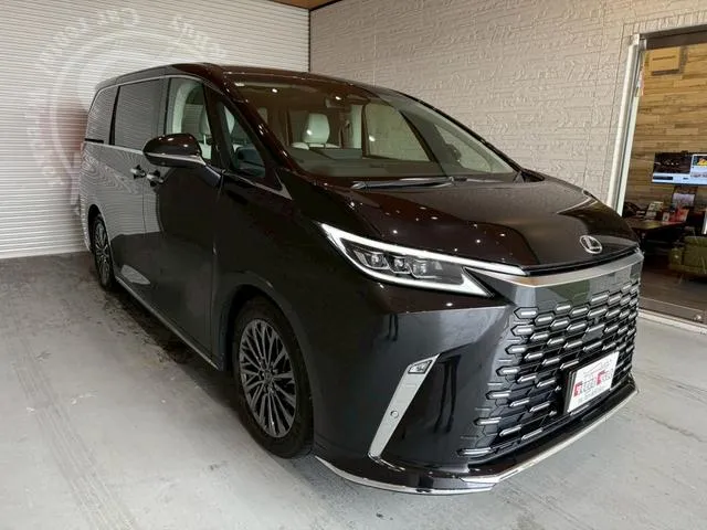 Lexus LM LM500H VERSION L — миниатюра 1