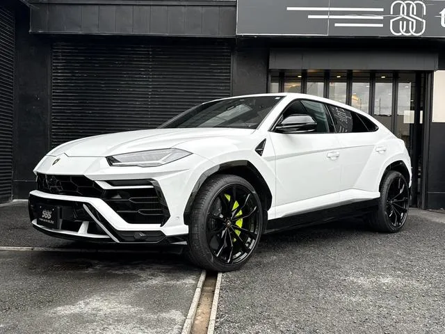 Lamborghini URUS BASE GRADE — миниатюра 1