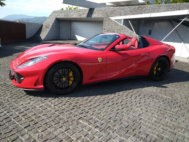 Ferrari 812 GTS BASE GRADE — миниатюра 1