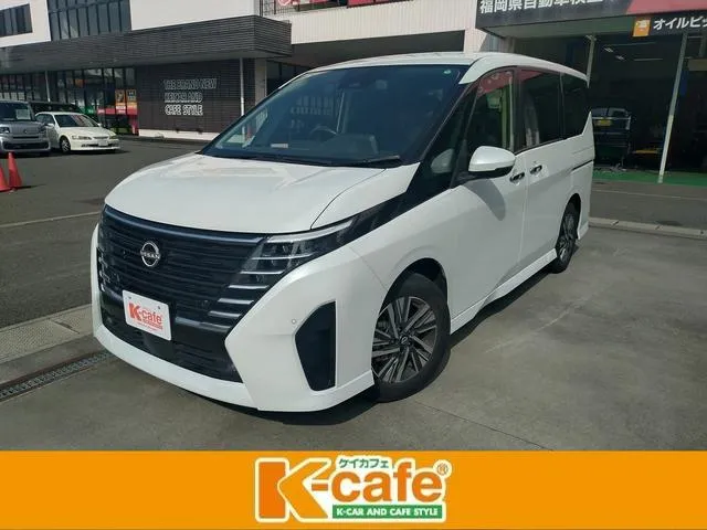 Nissan SERENA HIGHWAY STAR V — миниатюра 1