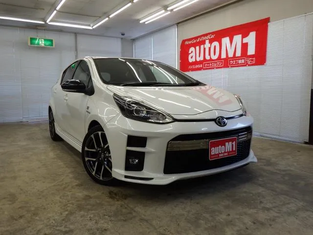 Toyota AQUA G GR SPORT 17 INCH PACKAGE — миниатюра 1