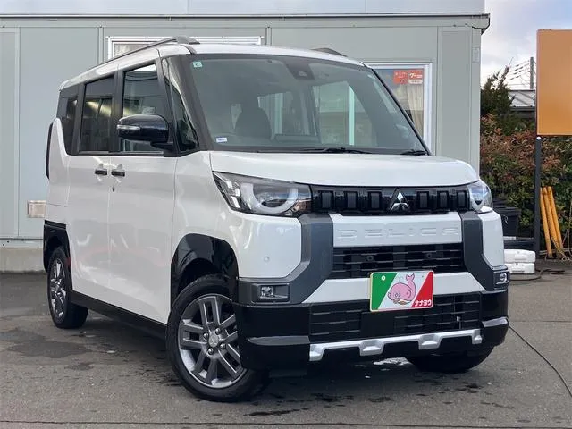 Mitsubishi DELICA MINI T — миниатюра 1