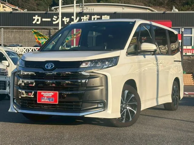 Toyota NOAH HYBRID S-Z — миниатюра 1
