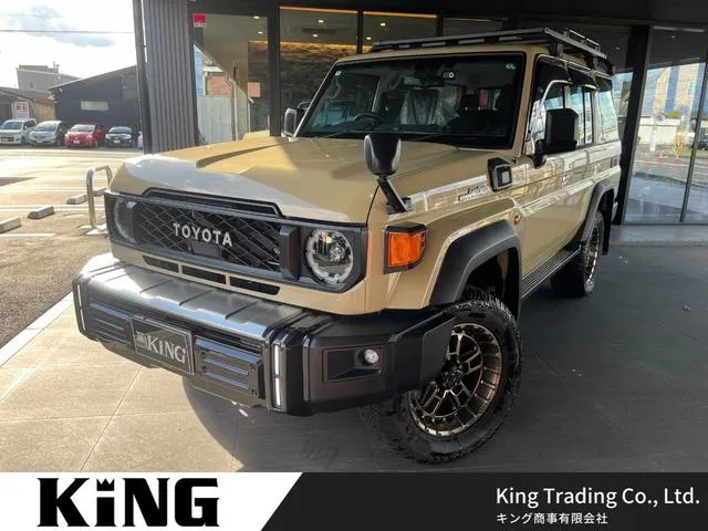 Toyota LAND CRUISER 70 AX — миниатюра 1