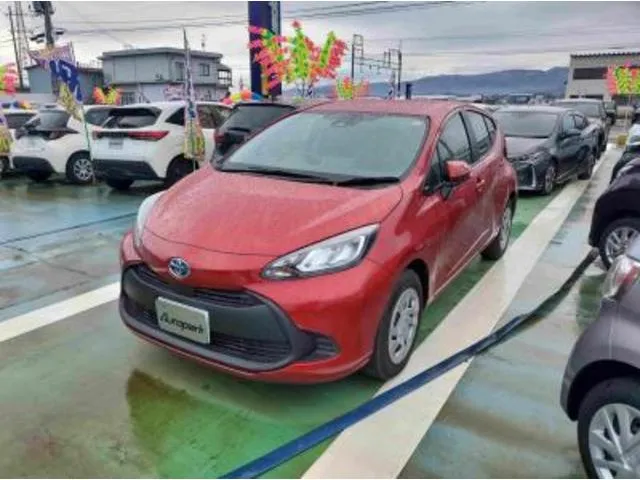 Toyota AQUA X — миниатюра 1