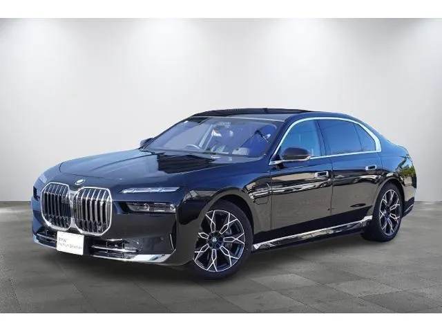 BMW i7 X DRIVE 60 EXCELLENCE — миниатюра 1